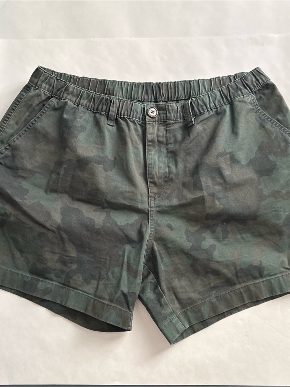 chubbies men’s  Green Camo Shorts Size Large